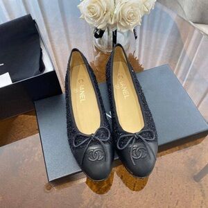 Chanel Black Textured Flats with Bow Detail